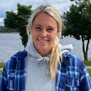 headshot of undergraduate admissions tour guide Hannah A.