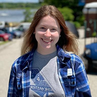 Headshot of Admissions Student Ambassador, Elizabeth M