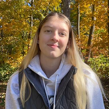 Headshot of Admissions Student Ambassador, Erin